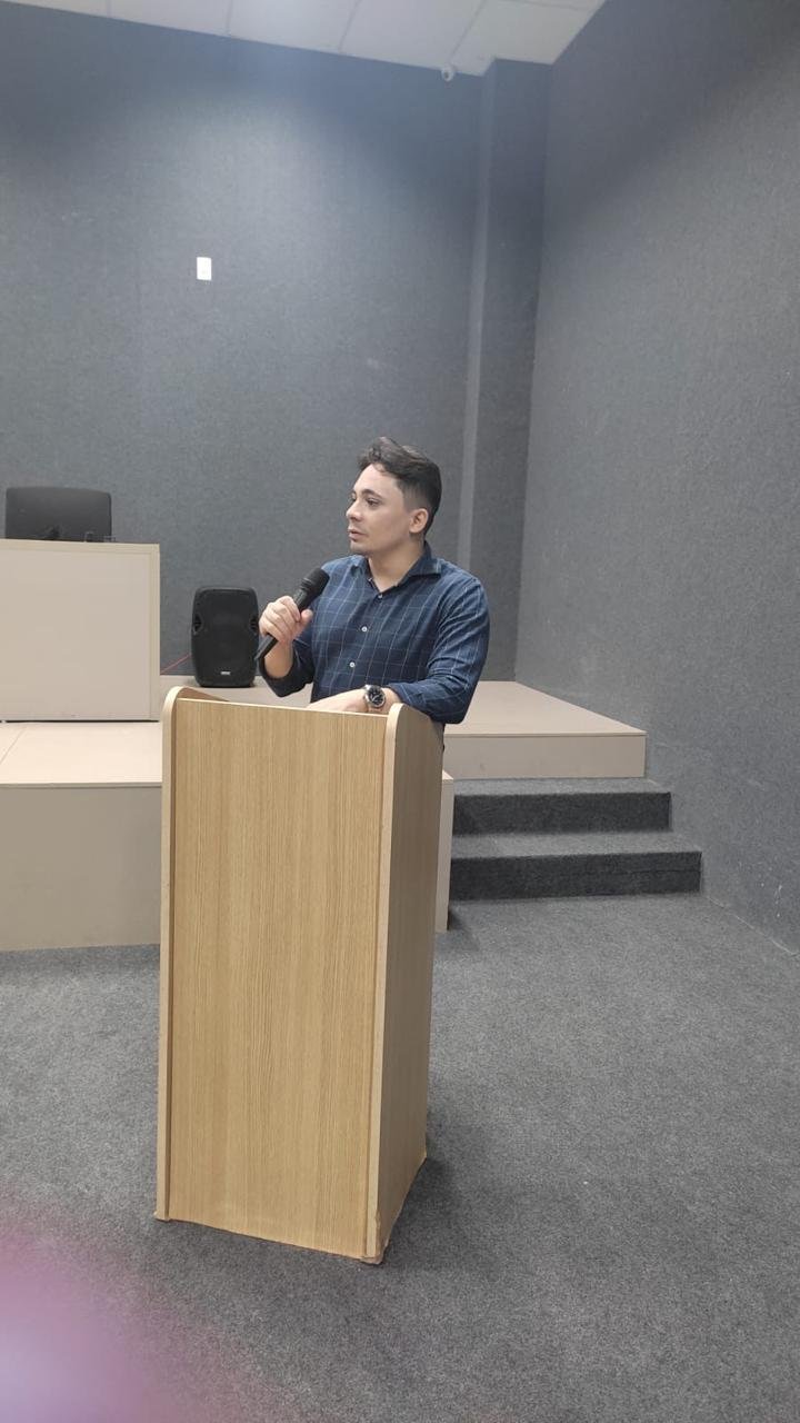Dr. Leandro Rodrigues