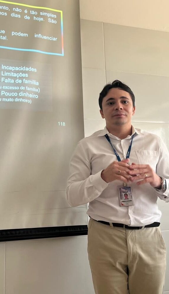 Dr. Leandro Rodrigues