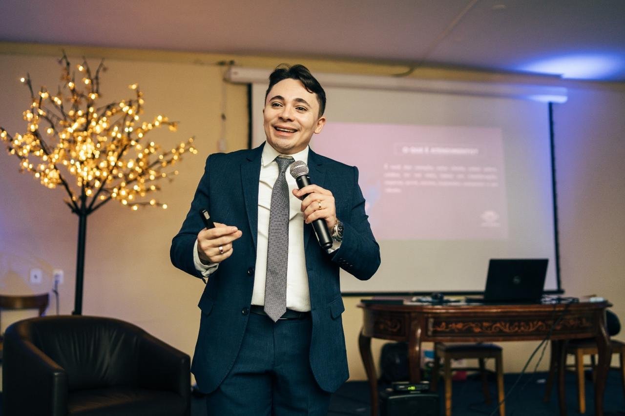 Dr. Leandro Rodrigues