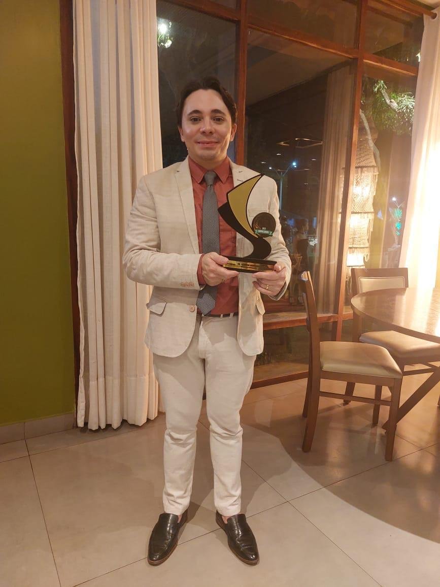 Dr. Leandro Rodrigues
