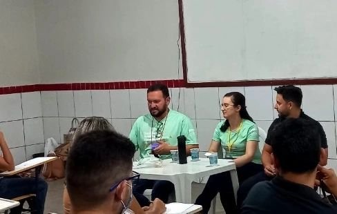 Prof. Esp. Evandro Ferreira